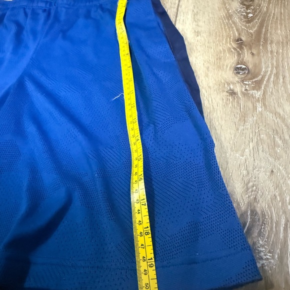 Under Armour Men's Blue Athletic Shorts Size Large - Picture 6 of 13